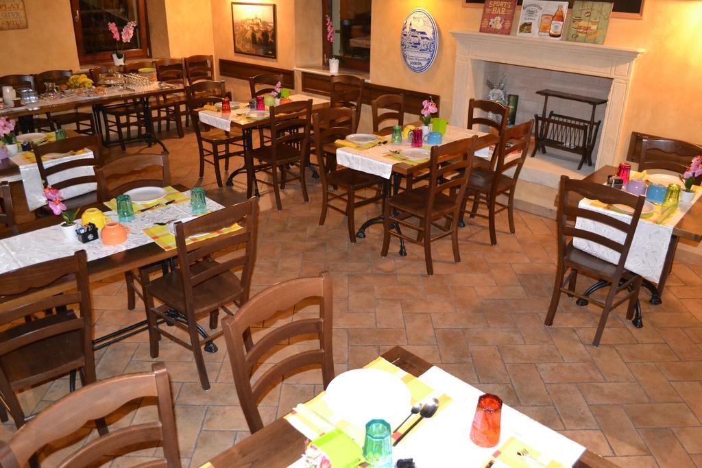 Locanda La Sosta Cavaion Veronese Exterior foto